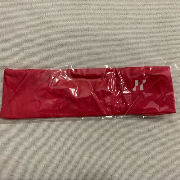 Hamada Headband - Picture 3 of 4